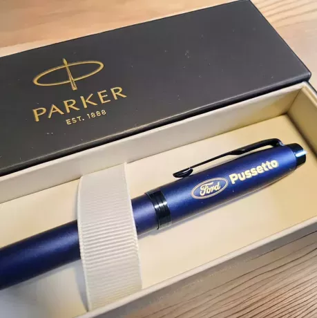 Boligrafo Parker con logo grabado