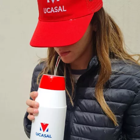 Mate autocebante y gorra personalizados