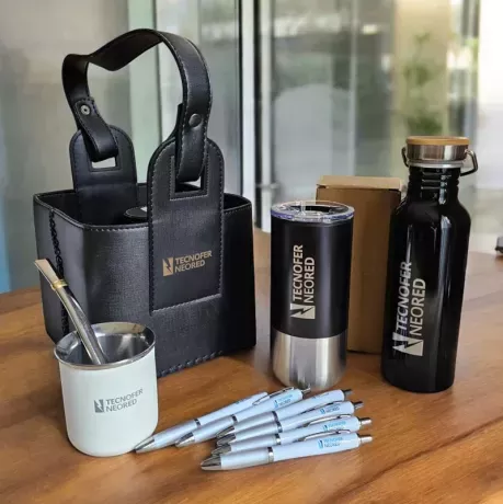 Kit de productos con logo personalizado