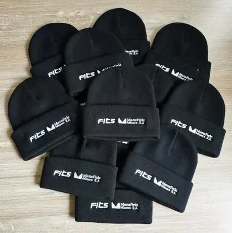 Gorros lana con logo
