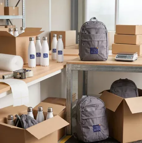 Kit de productos personalizados. Cliente: Busteck