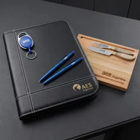 Kit de productos personalizados. Cliente: AES