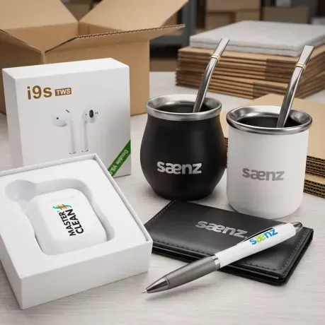 Kit de productos personalizados. Cliente: Saenz