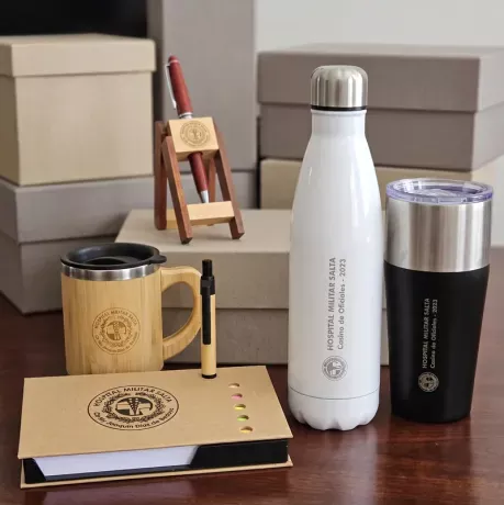 Kit de productos personalizados. Cliente: Hospital Militar